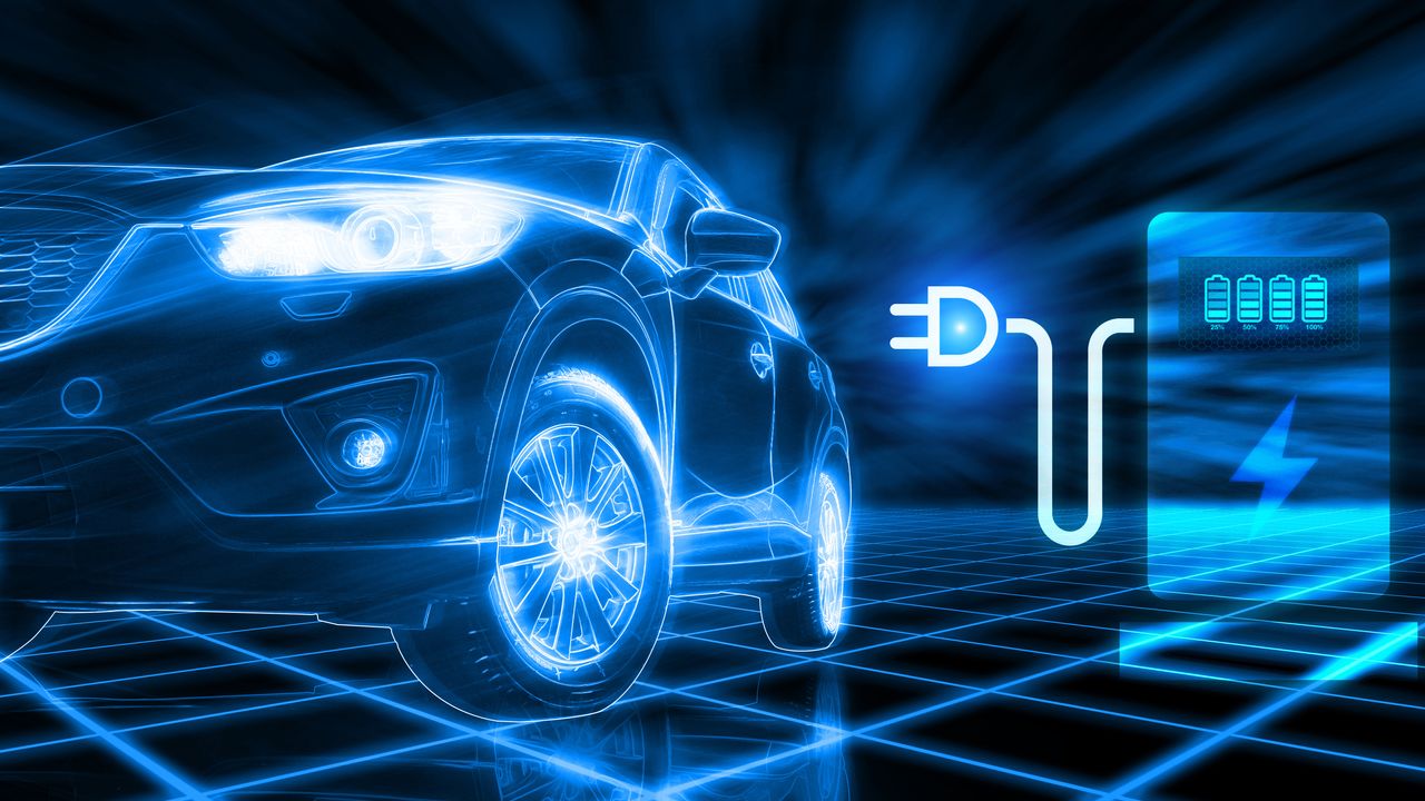 "Types of Electric Vehicles: BEVs vs. PHEVs - Exploring Battery Capacity"