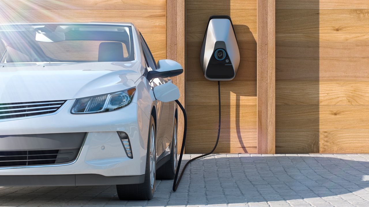 "Electric Car Conversions: Benefits, Process, and DIY Guide"